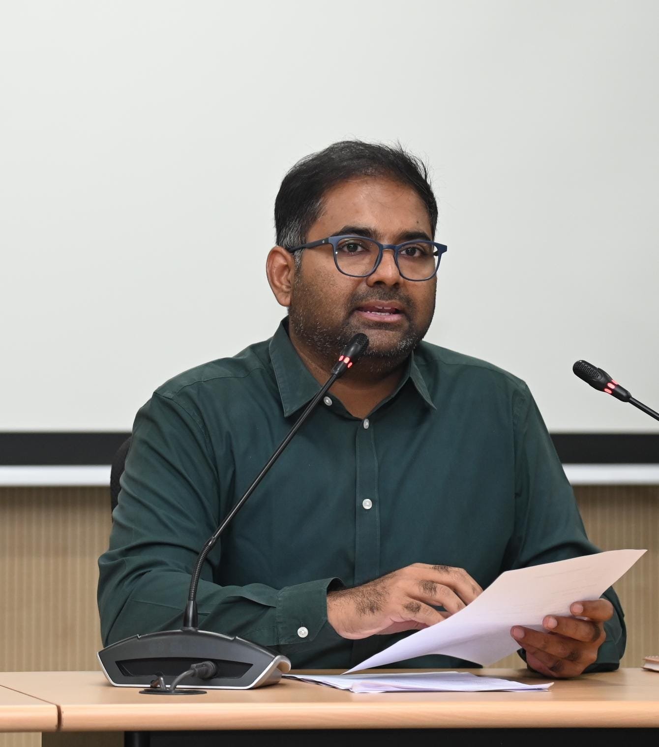 బీసీ వెల్ఫేర్ గురుకుల విద్యాసంస్థలలో ఇంటర్ స్పాట్ అడ్మిషన్లను విద్యార్థులు సద్వినియోగం చేసుకోవాలి : జిల్లా కలెక్టర్ శ్రీ కోయ శ్రీ హర్ష*